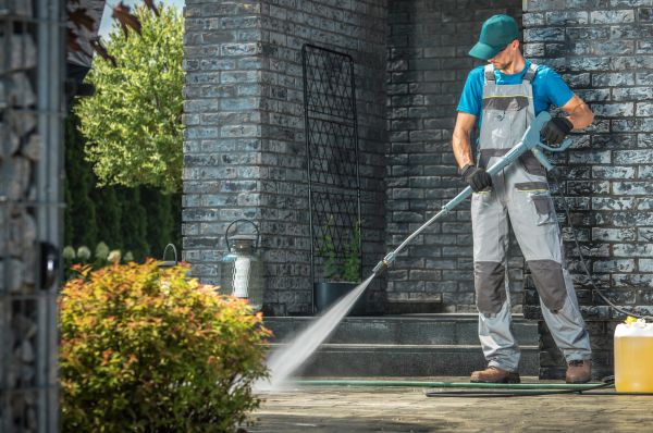 Outside House Cleaning in Federal Way